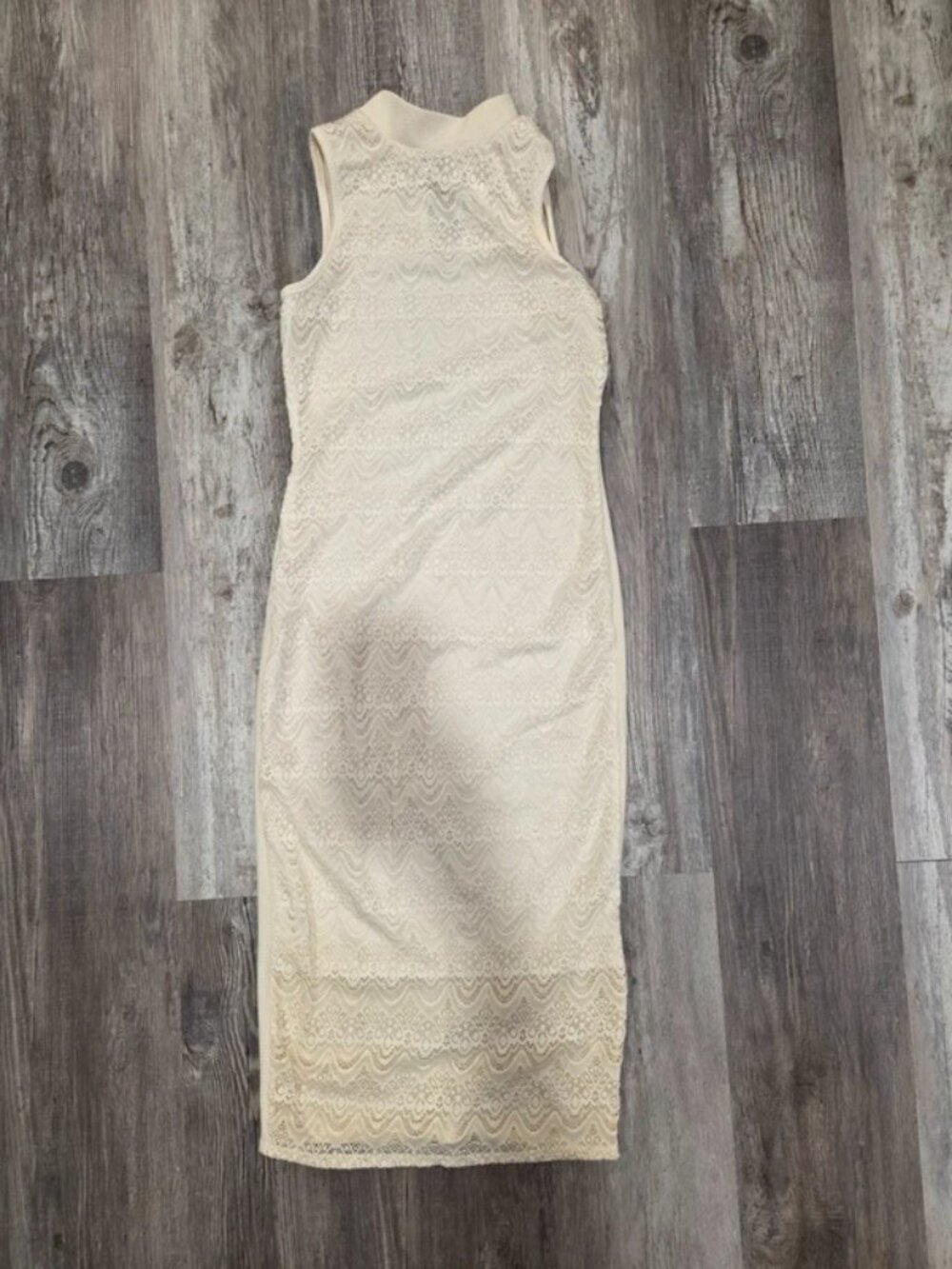 Unbranded White Laced Cream Dress 42 in Length